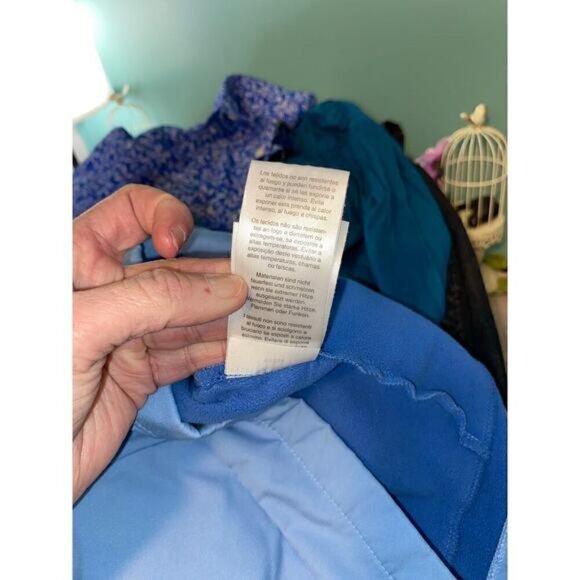 Columbia Sportswear Company size Medium Blue Logo Linnea Zip GUC Jacket Pockets - Picture 6 of 15